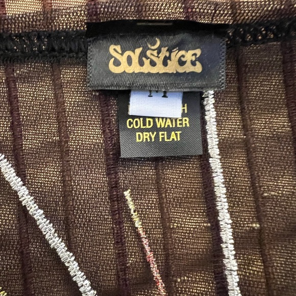 Solstice Black and Gold Starry Wrap - Picture 5 of 8